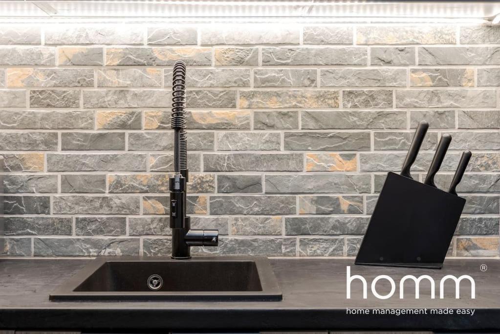 Cute Homm 2Bdr Apartment In P Faliro Thiseos Str Атина Екстериор снимка
